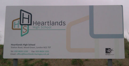 Freestanding sign with fully printed face